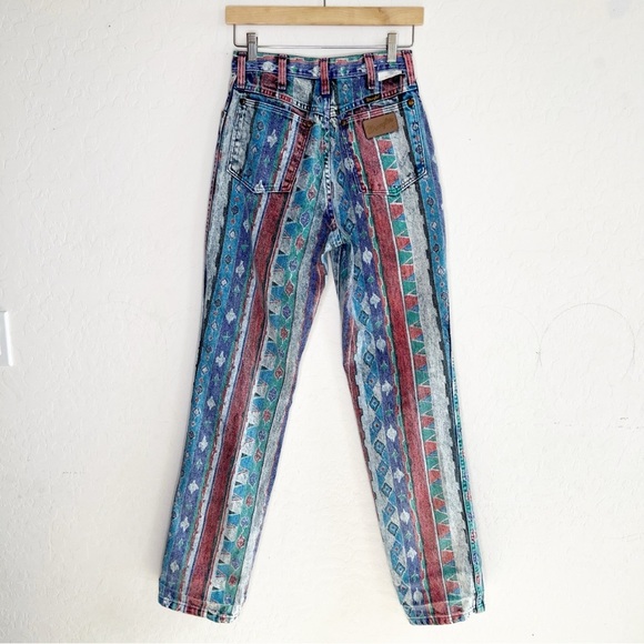 Vintage Wrangler Aztec Southwestern RARE Print Denim Jean - Picture 3 of 6